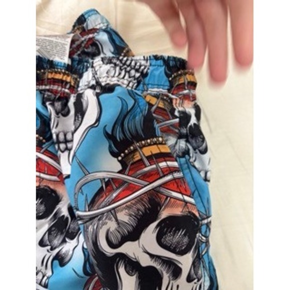 FSBN Fishbone Mens Skull Flame Barbed Wire Graphic Board Shorts Blue Size S - Picture 3 of 5